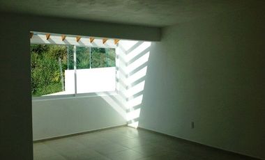 Casa Estilo Mexicano Contemporáneo en privada con áreas verdes y juegos infantiles