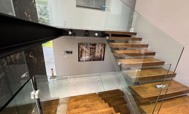 SE VENDE RESIDENCIAL DE LUJO EN JARDINES DEL PEDREGAL