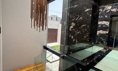 SE VENDE RESIDENCIAL DE LUJO EN JARDINES DEL PEDREGAL