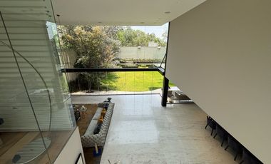 SE VENDE RESIDENCIAL DE LUJO EN JARDINES DEL PEDREGAL