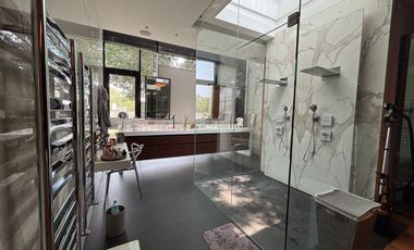 SE VENDE RESIDENCIAL DE LUJO EN JARDINES DEL PEDREGAL