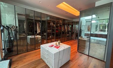 SE VENDE RESIDENCIAL DE LUJO EN JARDINES DEL PEDREGAL