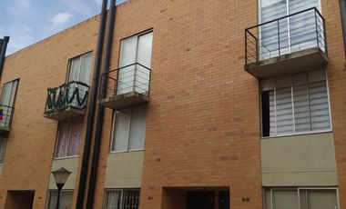 ¡SE VENDE ESPECTACULAR CASA!