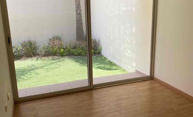 CASA EN RENTA EN PRIVANZAS 5o. SECTOR