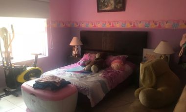 CASA EN VENTA EN LAS CAÑADAS