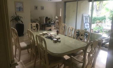 CASA EN VENTA EN LAS CAÑADAS