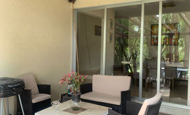 CASA EN VENTA EN LAS CAÑADAS