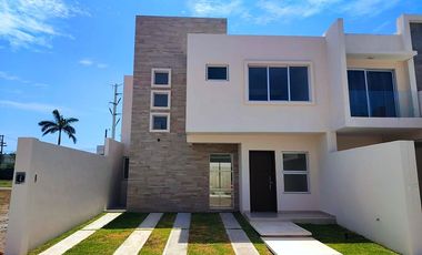 VENDO CASAS EN BOCA DEL RIO, ANTES DEL PUENTE