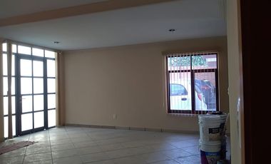 Casa en Coyoacán a 2 Calles de Miguel Ángel De Quevedo. 5 Recamaras, 4 Baños Únicamente 4 casa.