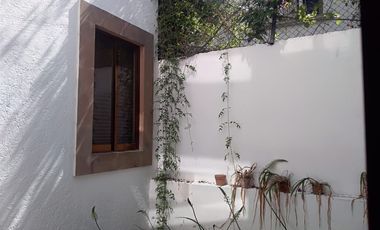 Casa en Coyoacán a 2 Calles de Miguel Ángel De Quevedo. 5 Recamaras, 4 Baños Únicamente 4 casa.