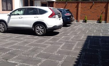 Casa en Coyoacán a 2 Calles de Miguel Ángel De Quevedo. 5 Recamaras, 4 Baños Únicamente 4 casa.