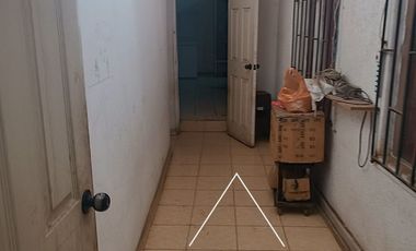 Casa esquina con local comercial en Quilicura