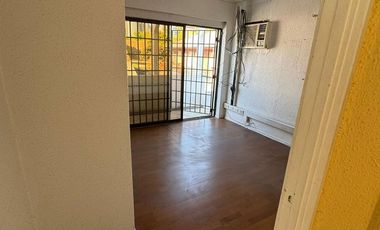 OFERTA ÚNICA – GRAN CASA COMERCIAL EN LOS CONQUISTADORES - PROVIDENCIA