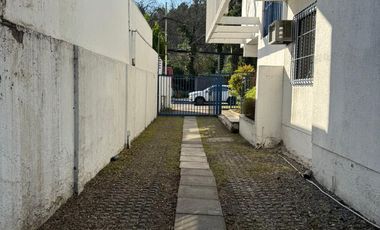 OFERTA ÚNICA – GRAN CASA COMERCIAL EN LOS CONQUISTADORES - PROVIDENCIA