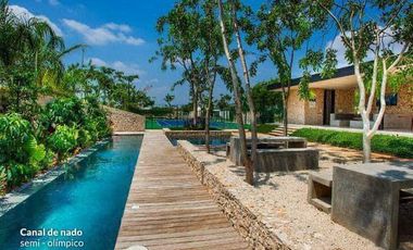 Residencia en Venta en Privada Arbórea Conkal Yucatán
