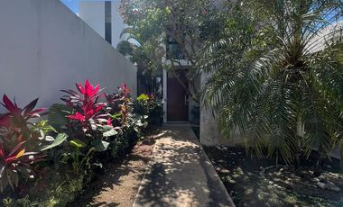 Residencia en Venta en Privada Arbórea Conkal Yucatán