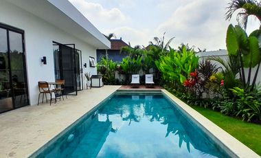MODERN VILLA WITH 3 BEDROOMS IN CANGGU - BALI