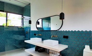 MODERN VILLA WITH 3 BEDROOMS IN CANGGU - BALI