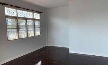 92557 - ขายบ้านเดี่ยว หมู่บ้านวงศ์กรริเวอร์วิว ริมแม่น้ำบางปะกง บรรยากาศดี ใกล้วัดหลวงพ่อโสธร