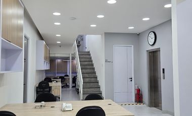 Dijual Gedung Kantor di Hasyim Ashari 5 Lantai KOndisi Bagus dan Baru Cocok untuk Investor