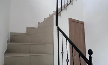 Vendo casa 5 Dormitorios Via a Samborondon