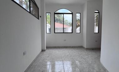 Vendo casa 5 Dormitorios Via a Samborondon