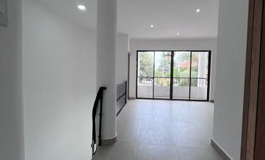 Vendo casa 5 Dormitorios Via a Samborondon