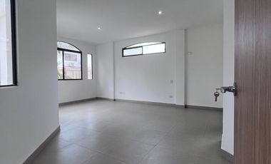 Vendo casa 5 Dormitorios Via a Samborondon