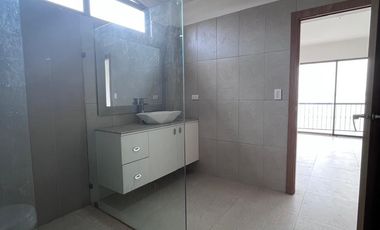Vendo casa 5 Dormitorios Via a Samborondon