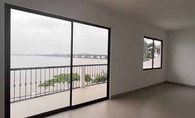 Vendo casa 5 Dormitorios Via a Samborondon