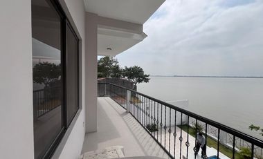 Vendo casa 5 Dormitorios Via a Samborondon