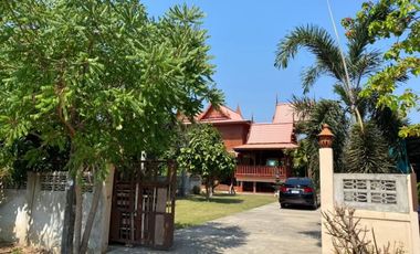 92561 - ขายบ้านเดี่ยวบ้านไม้สัก 2 ชั้น บ้านสวย บรรยากาศดี ร่มรื่น สงบ เป็นธรรมชาติ ท่าช้าง สิงห์บุรี
