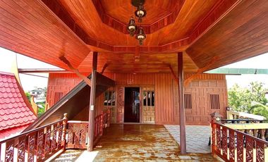 92561 - ขายบ้านเดี่ยวบ้านไม้สัก 2 ชั้น บ้านสวย บรรยากาศดี ร่มรื่น สงบ เป็นธรรมชาติ ท่าช้าง สิงห์บุรี