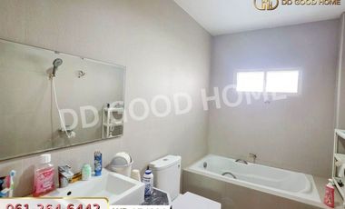 WR-874321 Single house, Ton Pho, Soi Mu Ban Mangkon Thong, Singburi, near the City Pillar Shrine