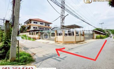 WR-874321 Single house, Ton Pho, Soi Mu Ban Mangkon Thong, Singburi, near the City Pillar Shrine