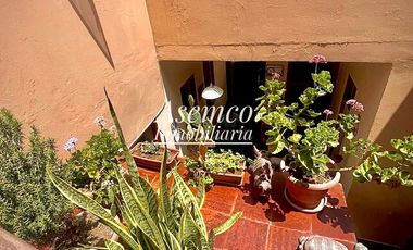 ¡Oportunidad en SURQUILLO! VENTA de CASA Bien Ubicada