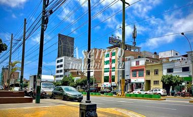 ¡Oportunidad en SURQUILLO! VENTA de CASA Bien Ubicada