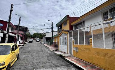 Vendo Casa en Villavicencio, barrio el Emporio.