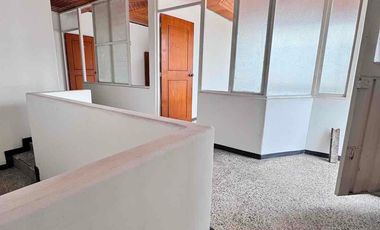 Vendo Casa en Villavicencio, barrio el Emporio.