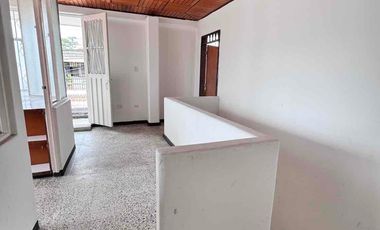Vendo Casa en Villavicencio, barrio el Emporio.
