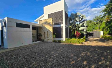 VENDO ESPECTACULAR CASA DE DESCANSO EN ANAPOIMA CUNDINAMARCA  EN CONDOMINIO.