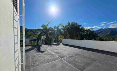 VENDO ESPECTACULAR CASA DE DESCANSO EN ANAPOIMA CUNDINAMARCA  EN CONDOMINIO.
