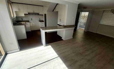 Venta de casa, Diego de Vásquez, 3 habitaciones, garaje, sector Einstein