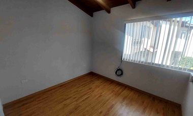 Venta de casa, Diego de Vásquez, 3 habitaciones, garaje, sector Einstein
