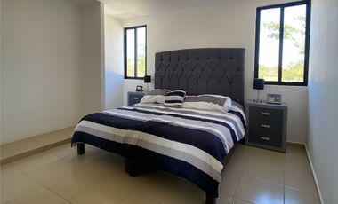 Casa en privada con amenidades y áreas verdes, al poniente de Mérida