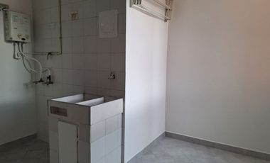 RENTO AMPLIO APARTAMENTO EN LA CASTELLANA