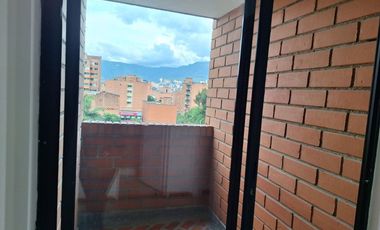 RENTO AMPLIO APARTAMENTO EN LA CASTELLANA