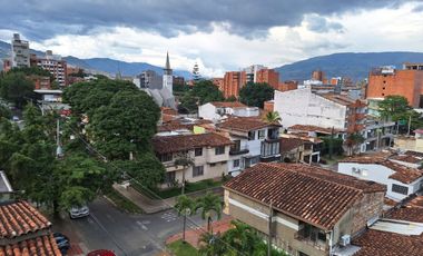 RENTO AMPLIO APARTAMENTO EN LA CASTELLANA