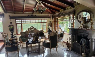 Venta de terreno con casa y fábrica en Atuntaqui, 1977 m2