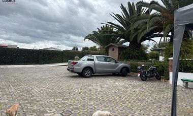 Venta de terreno con casa y fábrica en Atuntaqui, 1977 m2